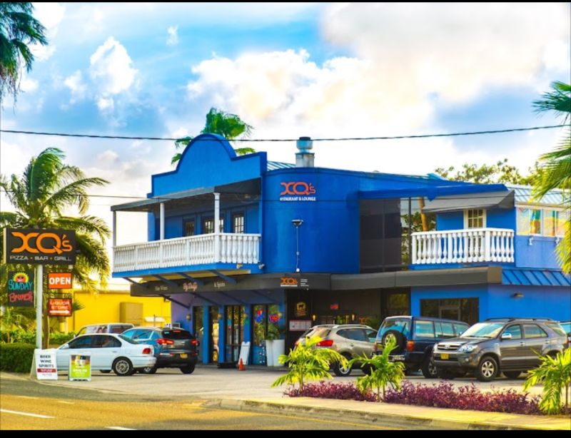 XQ's Pizza, Bar & Grill, Grand Cayman — Warren Campbell